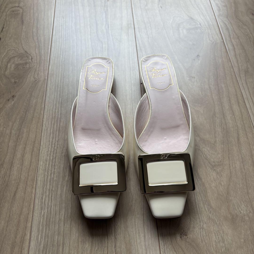 Roger Vivier Belle Vivier パテントレザー ミュール