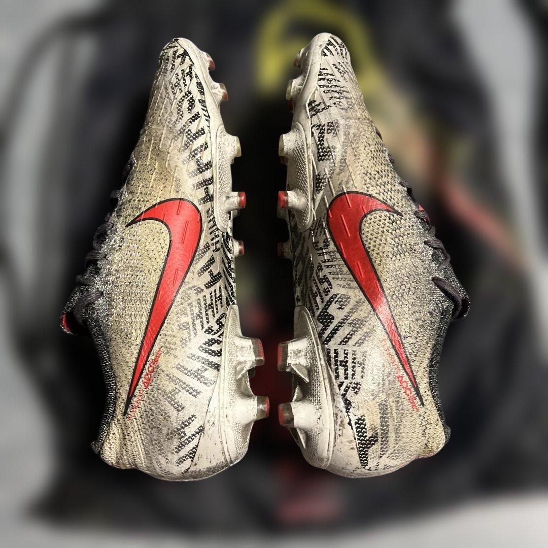 マーキュリアルヴェイパー12 