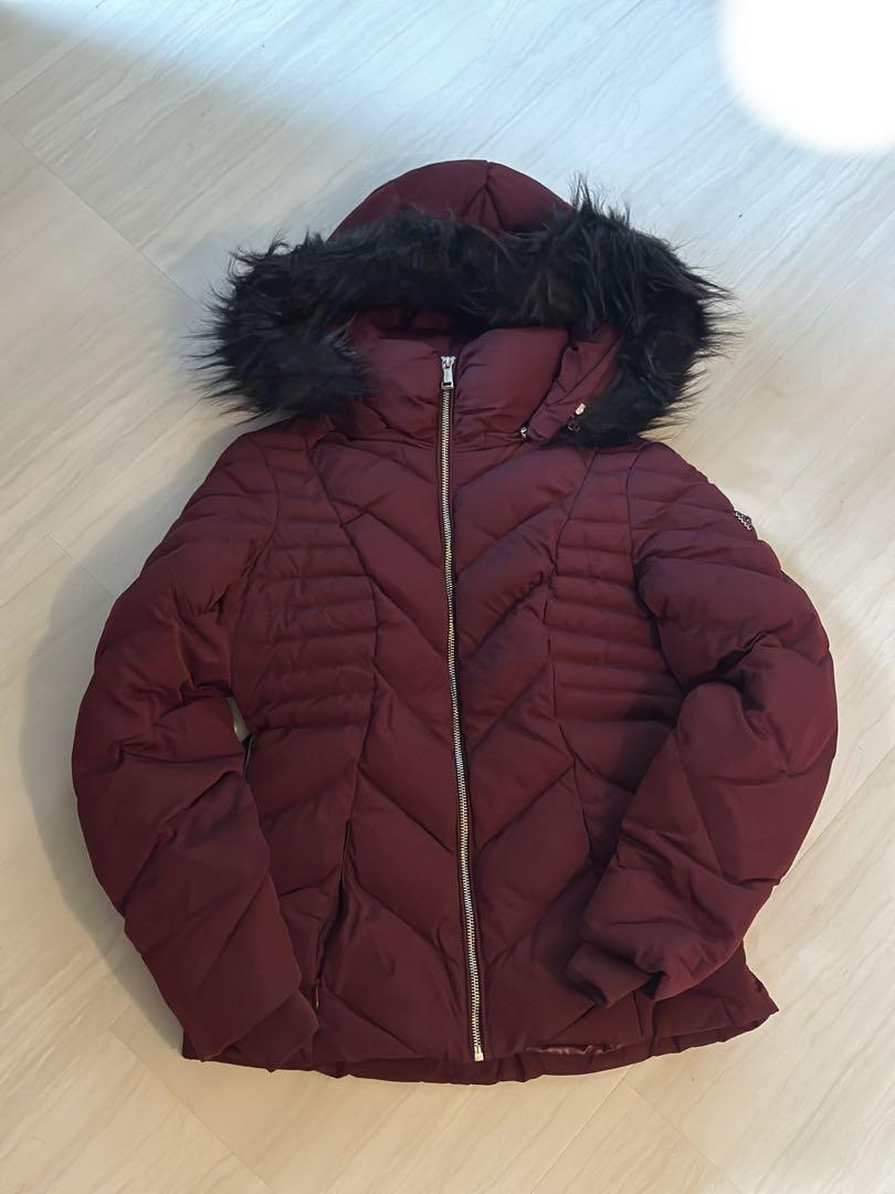 GUESS ダウンジャケット レディース新しい