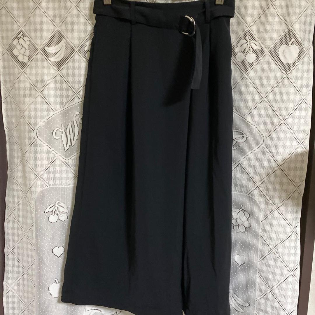 ブラック ベルト付き ワイドレッグキュロット