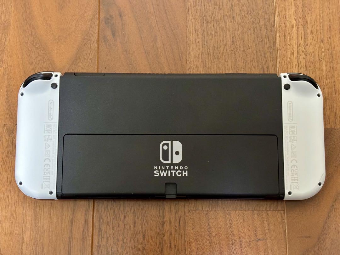 Switch本体有機EL JCホワイト プロコン　ケース付き　美品