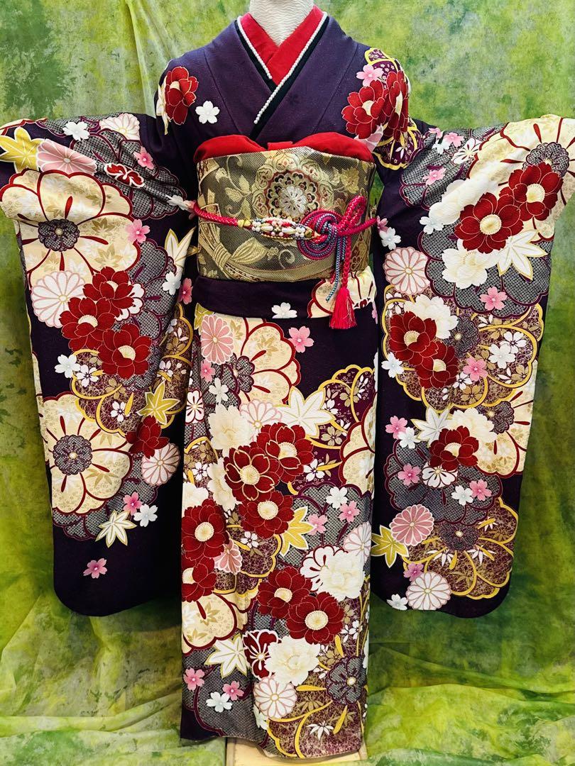 展示品　ワンランク上の正絹振袖7点セット　袋帯　長襦袢　金彩　刺繍