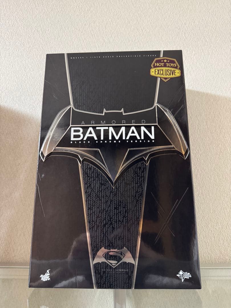 Hot Toys Armored Batman Exclusive