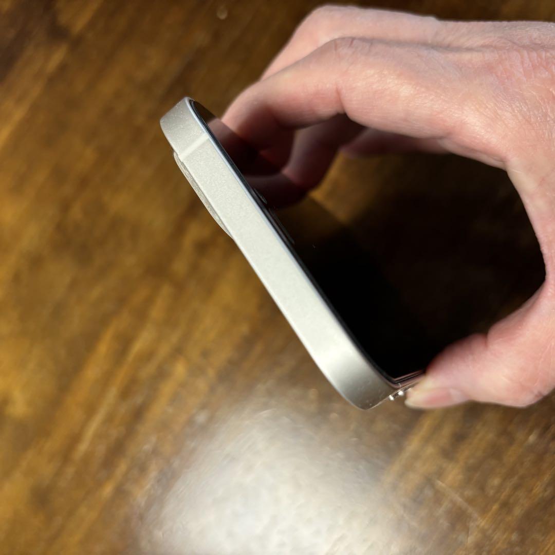 美品　iPhone12 64GB ホワイト フルセット simフリー