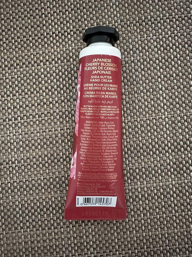 Bath & body works シャワージェル スクラブ　ハンドクリーム