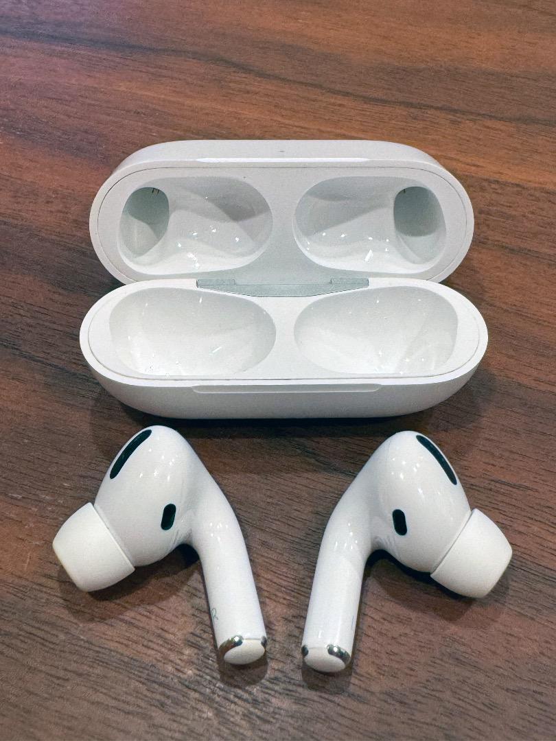 純正品 Airpods