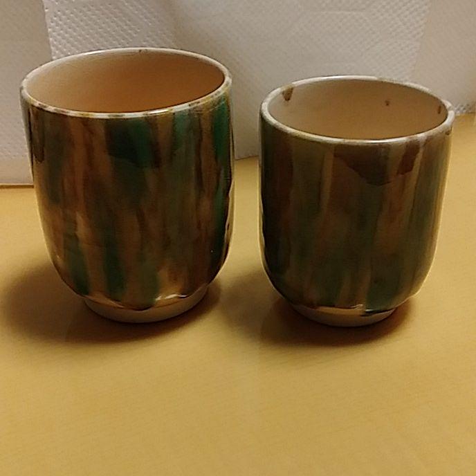 「秀山」の刻印のある小石原焼(推定)夫婦湯呑み茶碗 ウィンターセール 小石原焼(推定)夫婦湯呑み茶碗セット 食器