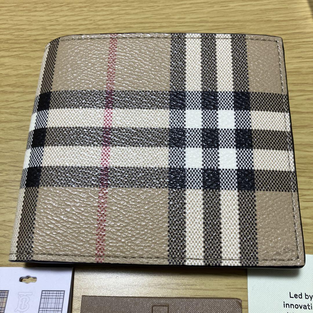 BURBERRY 二つ折り財布 ベージュ・チェック柄