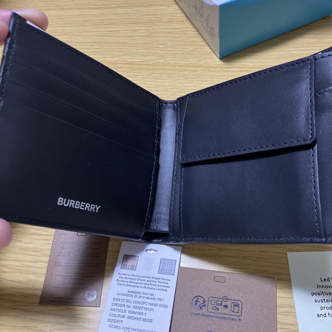 BURBERRY 二つ折り財布 ベージュ・チェック柄