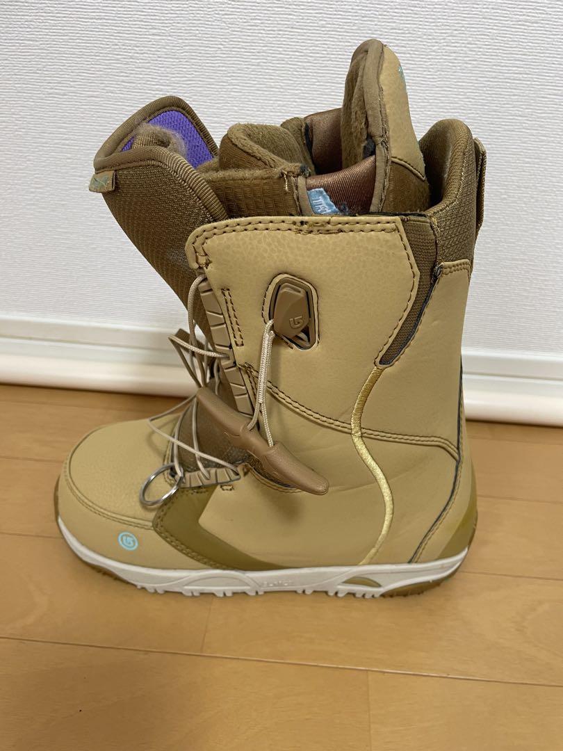 Burton エメラルド スノーボードブーツ 女性用 ベージュ　24cm