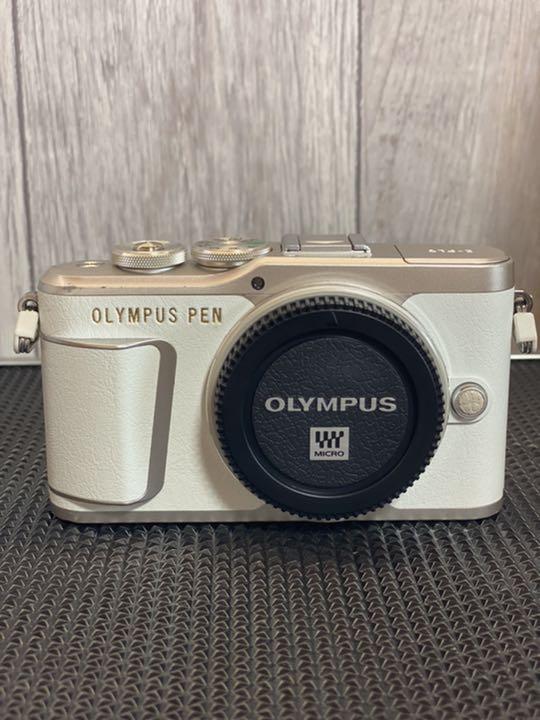 OLYMPUS E−PL9 E-PL9 14-42 EZ WHI…