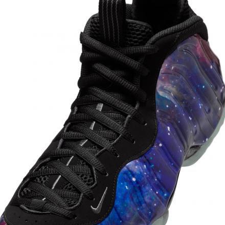 靴 Nike Air Foamposite One Galaxy