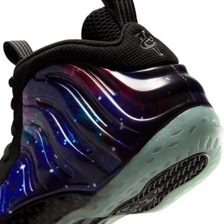 靴 Nike Air Foamposite One Galaxy