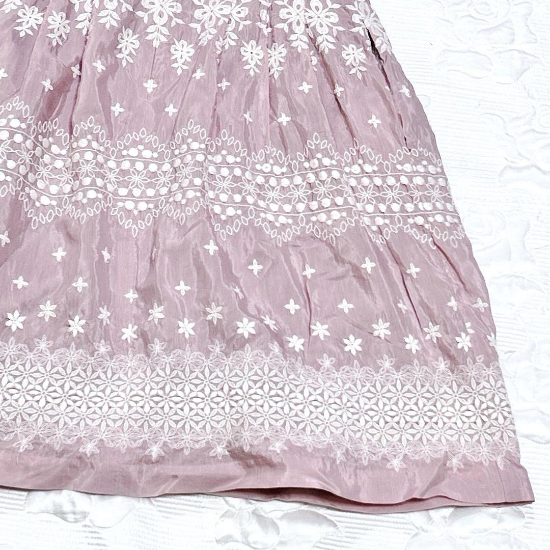 TOCCA 花柄 刺繍 フレンチスリーブ ワンピース 膝丈 ピンク 光沢生地