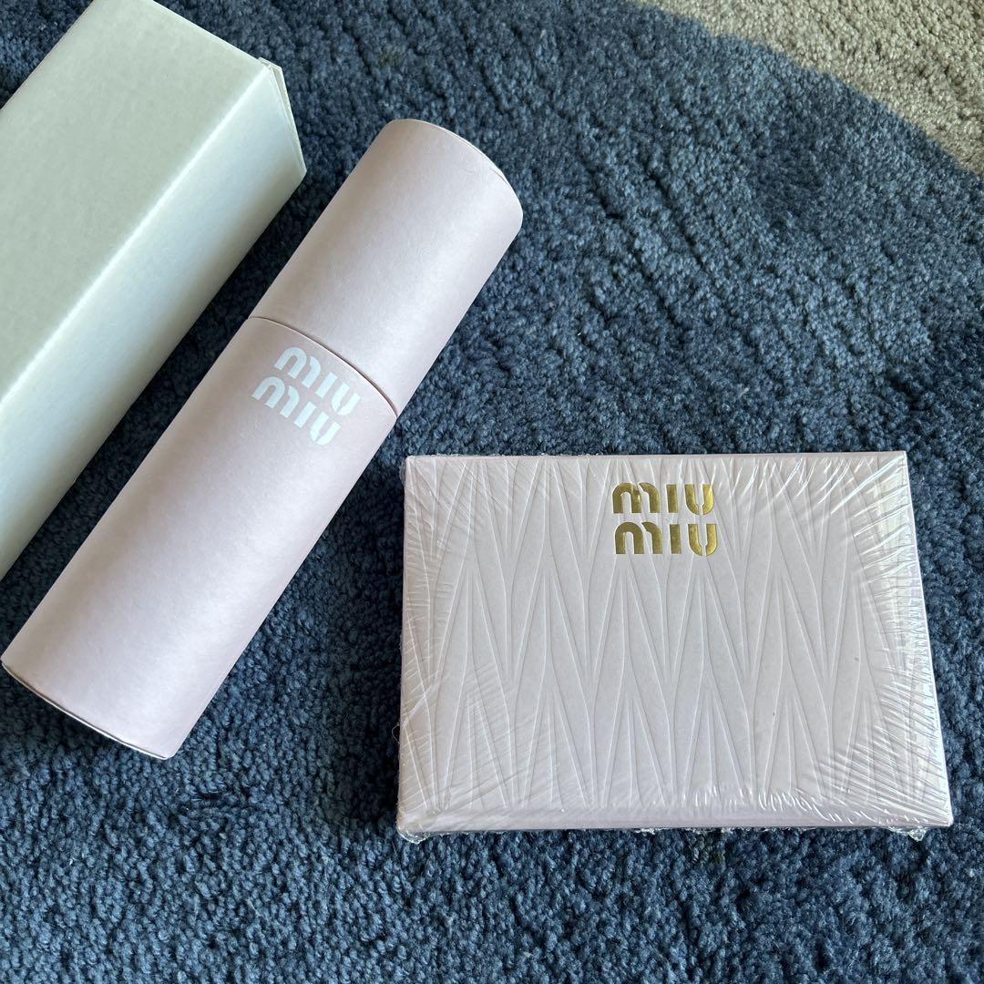 希少】ミュウミュウ miumiu ポストカードブック➕色鉛筆12色