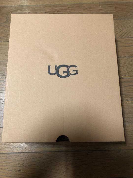 UGG ムートンブーツ　ESSENTIAL MINI 24cm ショートブーツ