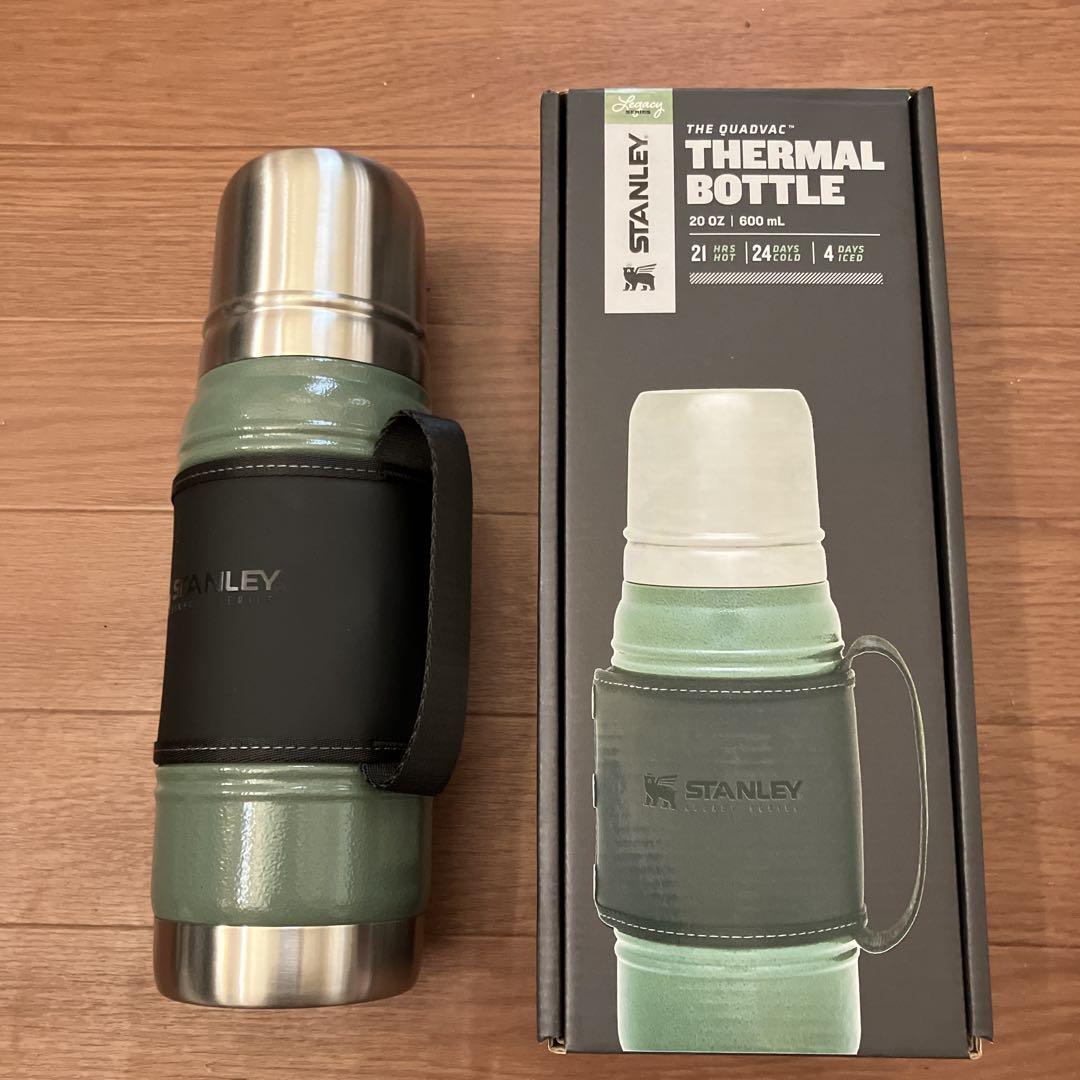 スタンレー　サーマルボトル　新品未使用　600ml カーキ　水筒