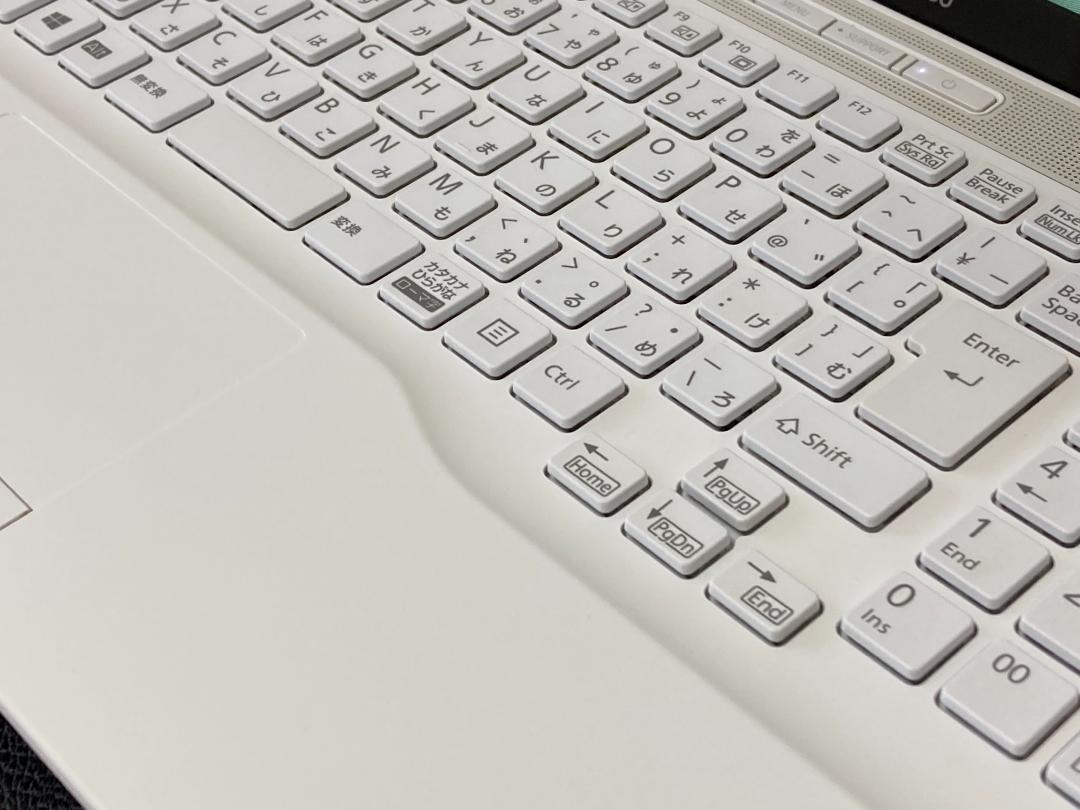 2020製 富士通 LIFEBOOK AH44/E 8GB NVMe256GB