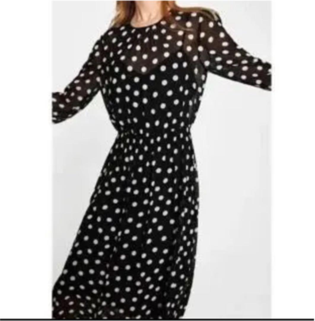 メルカリ Zara 水玉ロング ワンピース ロングワンピース 2 199 中古や未使用のフリマ