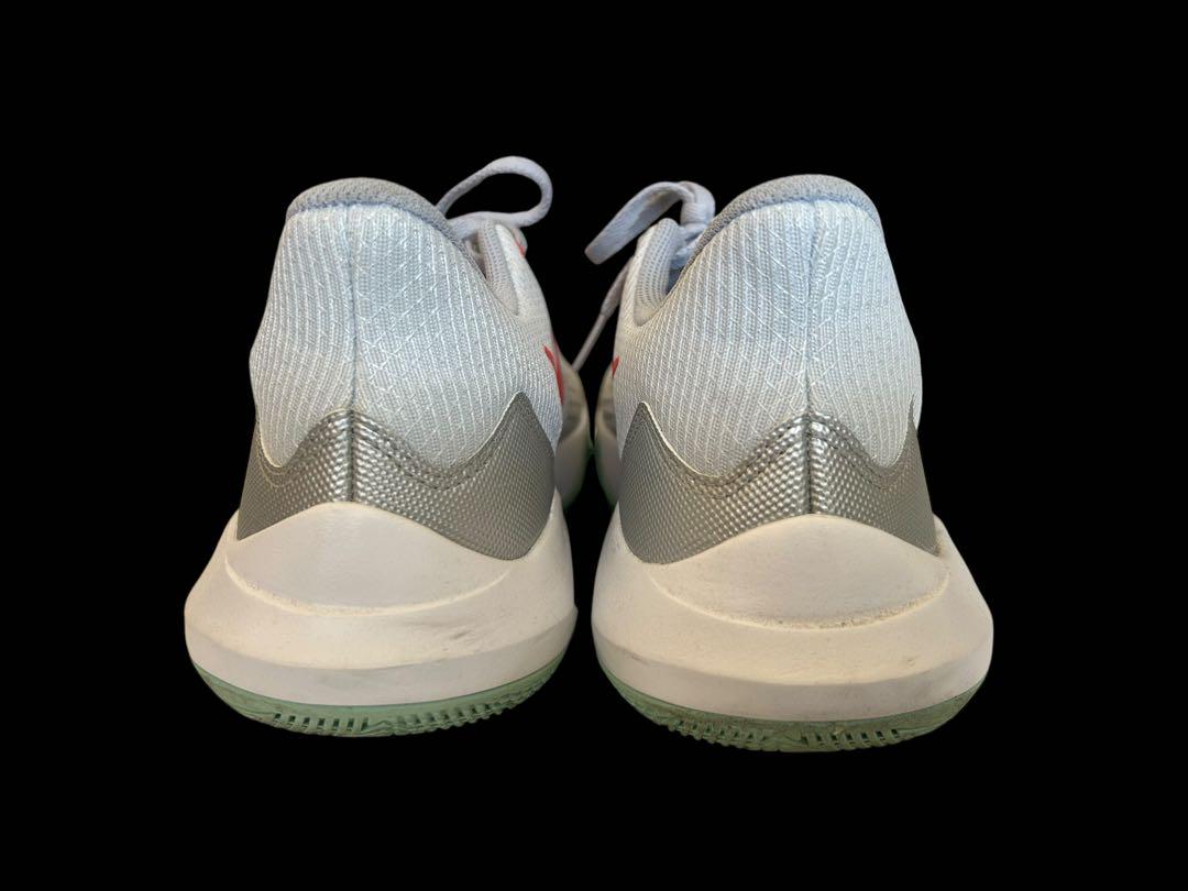 Nike バスケットボールシューズ グレー/赤