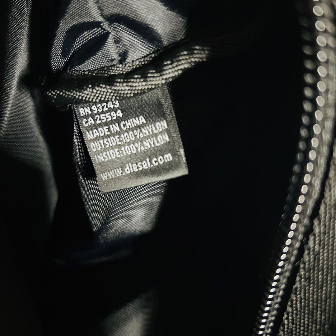 ディーゼル　DIESEL ボディバッグ　スクエア型　ブラック　ナイロン