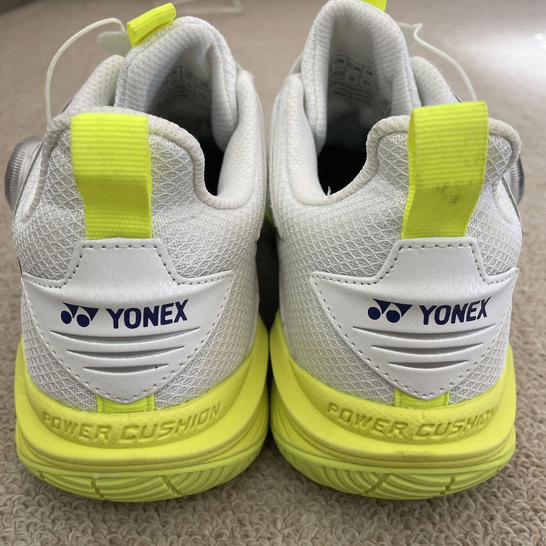YONEX  バドミントンシューズ　24cm
