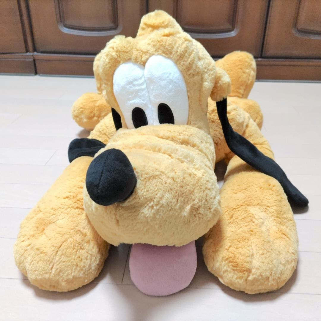 ディズニー　プルート　特大ぬいぐるみ