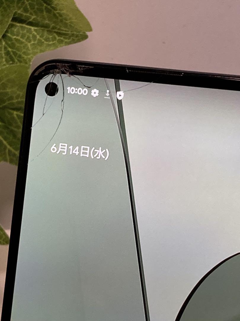 Google Pixel 5a 本体 黒 128GB 割れあり 現状