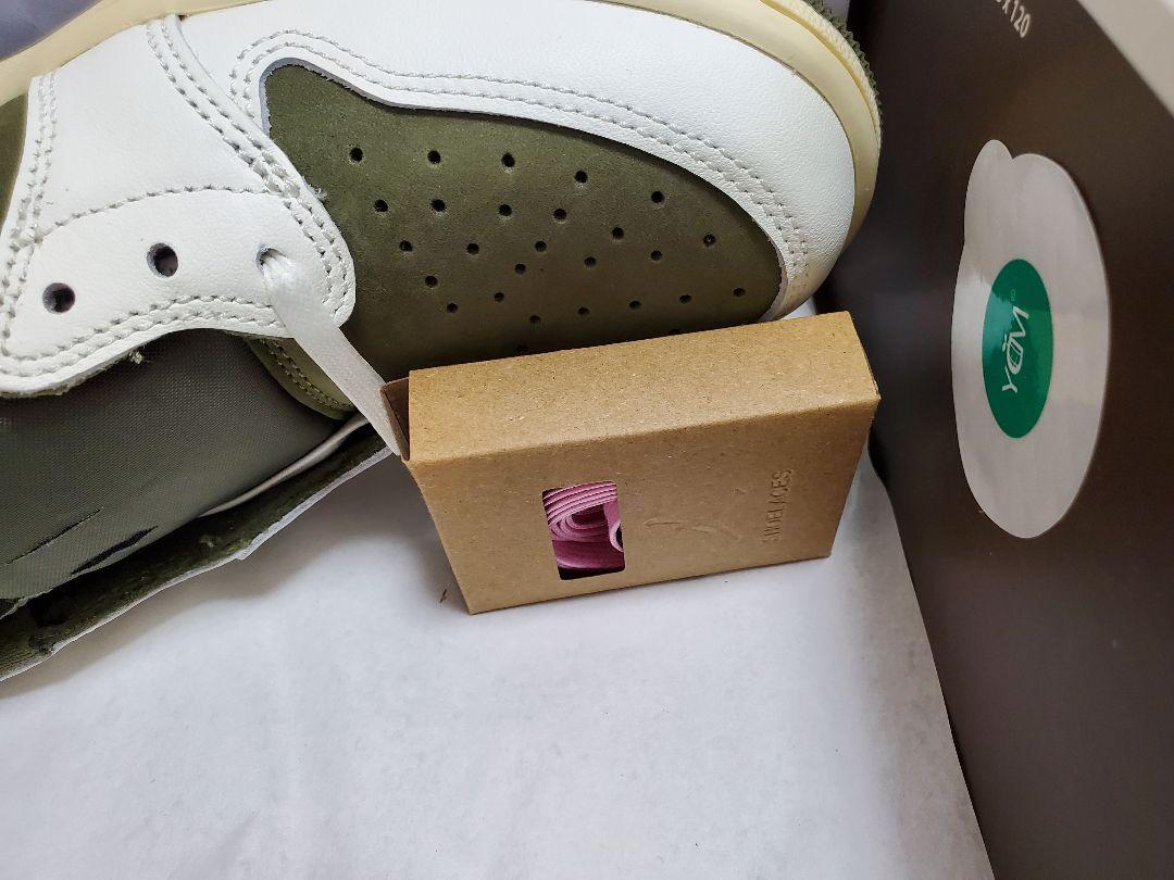NIKE トラヴィス スコット × エアジョーダン 1 リバースオリーブ