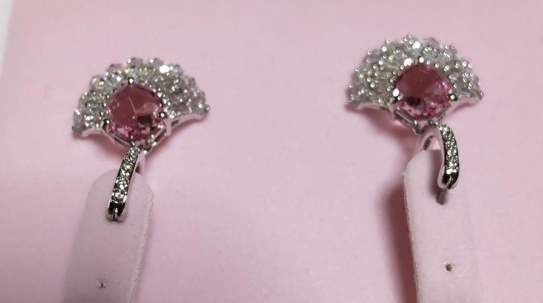 Swarovski Idyllia ドロップピアス海ピンク 未使用品 - メルカリ