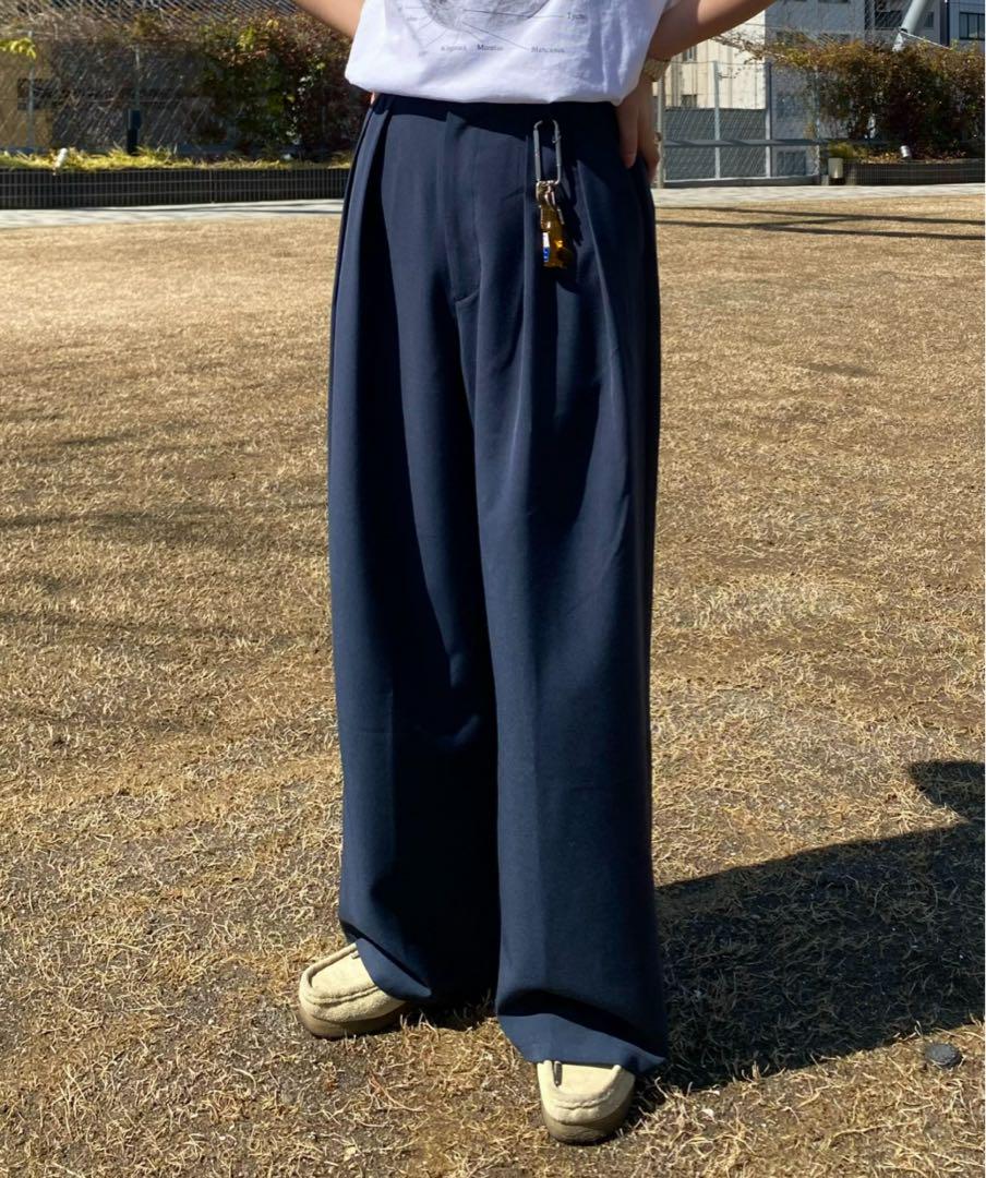 タックワイドスラックス