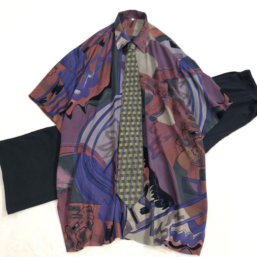 1389 ネクタイシャツ　柄シャツ　総柄　L アート柄　シルクネクタイ付き