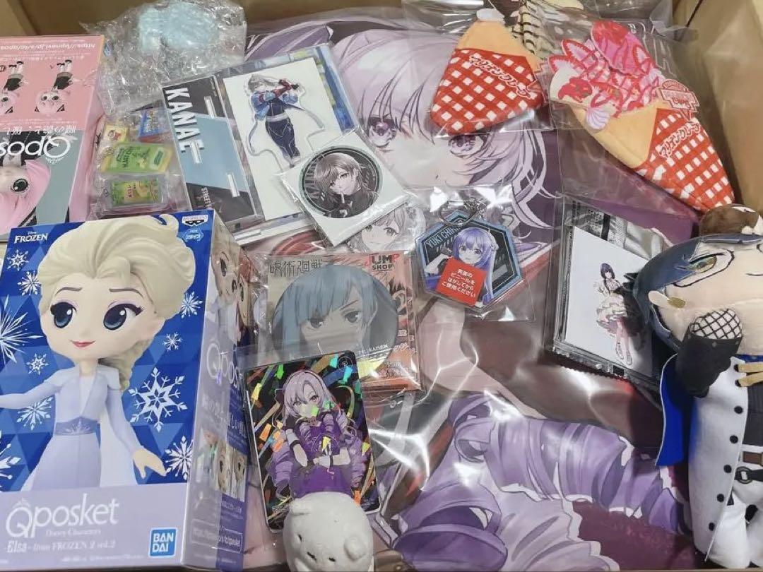 120cmダンボール　にじさんじ　キャラクター　グッズ　詰め合わせ