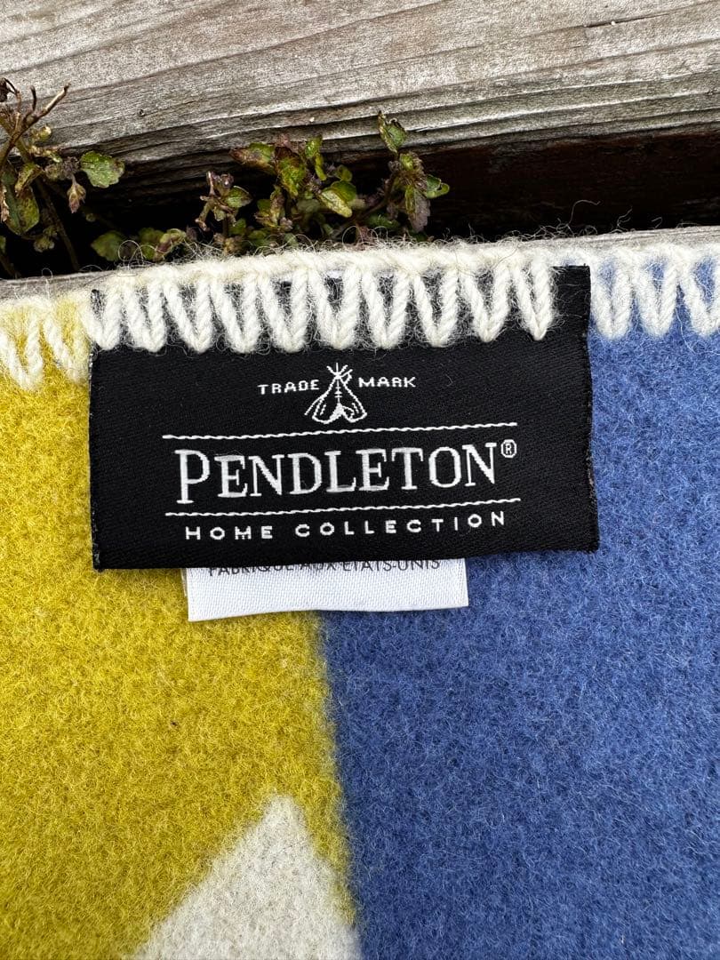 Pendleton 羊柄ウールブランケット made inUSA Pendleton 羊柄ウールブランケット made inUSA