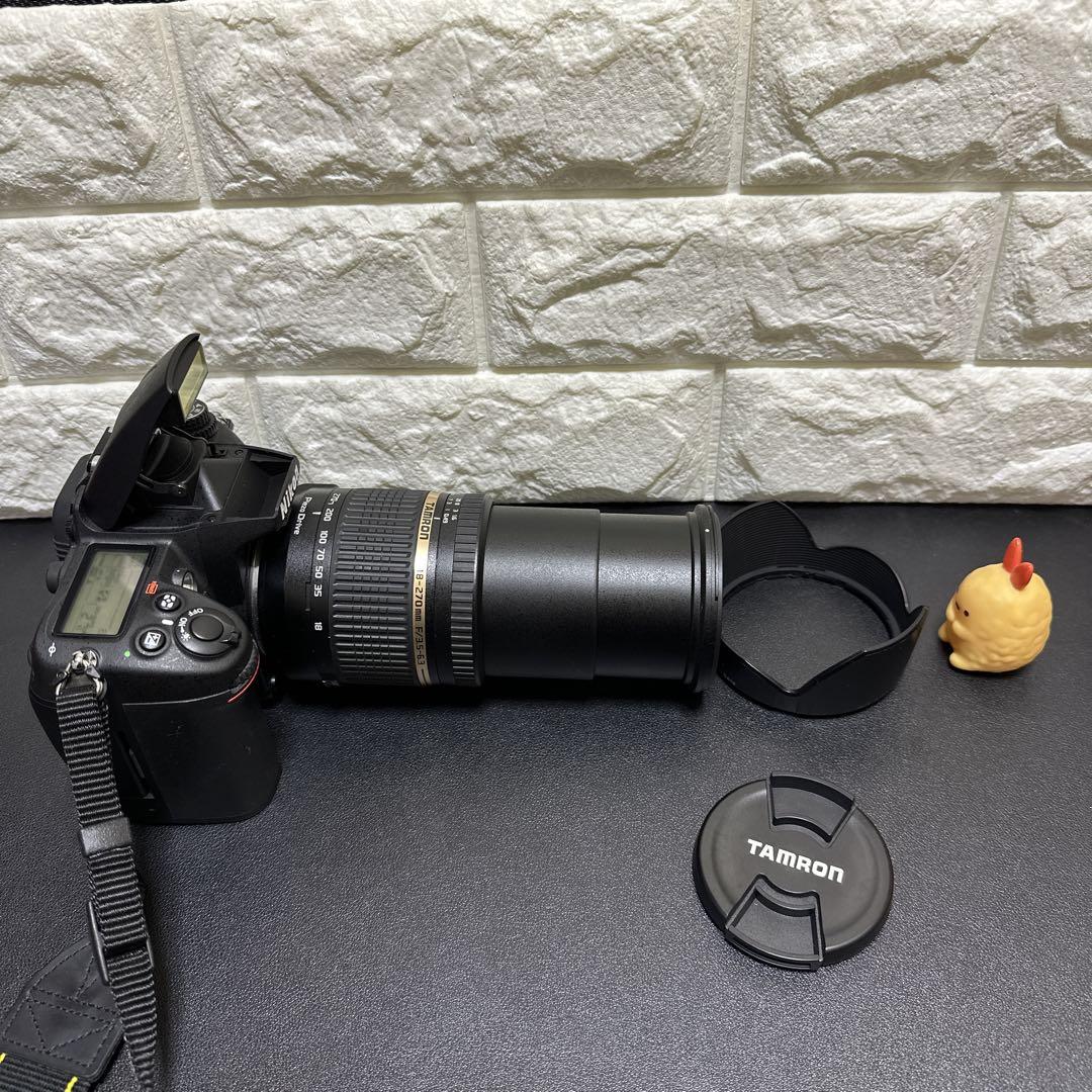 Nikon D7000+タムロンレンズセット　一眼レフカメラ　動作確認済　美品
