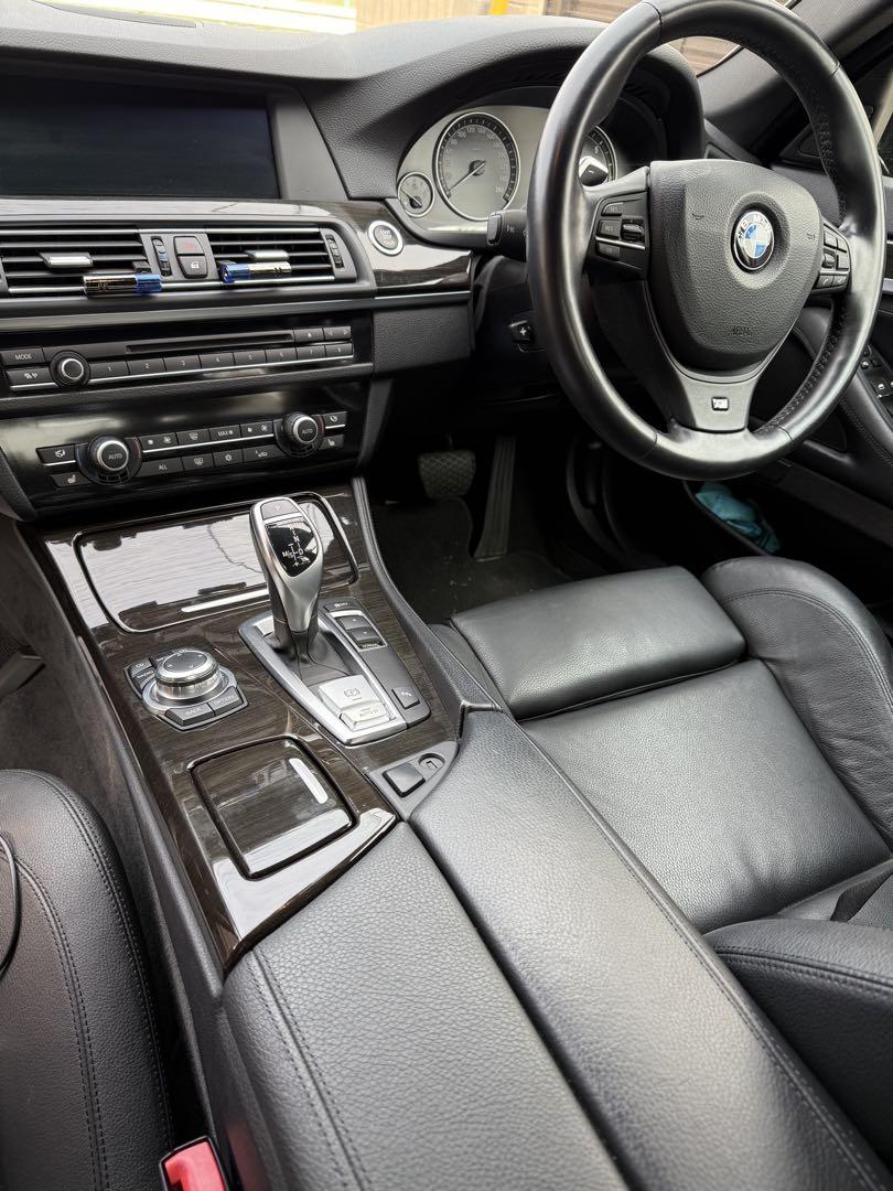 BMW F10 5シリーズ Mスポーツ《車検2年あり全コミ価格》