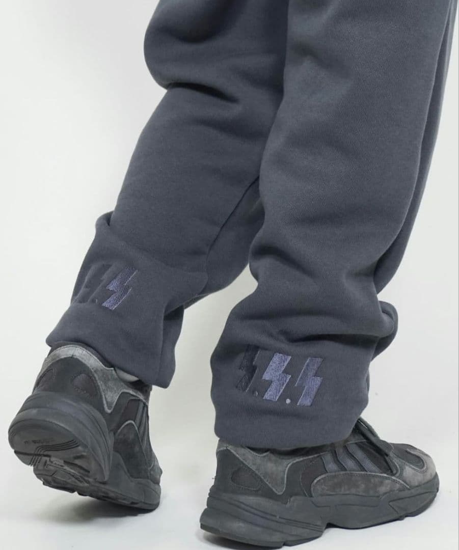 S.S.S 刺繍 セットアップ パーカー スウェット パンツ フーディ S.S.S 刺繍 セットアップ パーカー スウェット パンツ フーディ