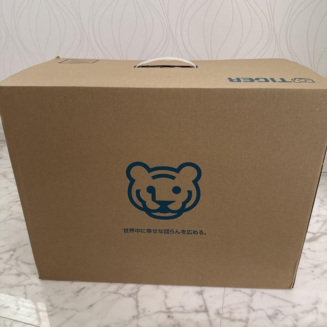 ●新品未使用●Tigerホットプレート　CRC-B301T