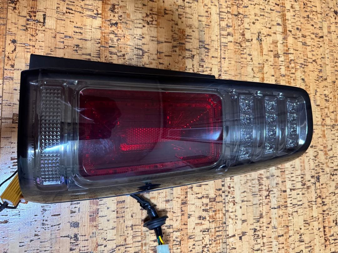 JB23ジムニー 3Dホール フルLEDテールランプ V2 流れるウインカー
