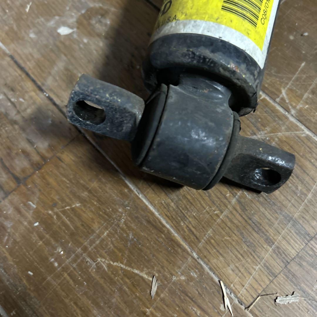 コルベットC5 ショックアブゾーバー