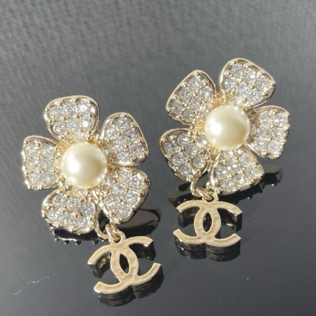 【美品】シャネル ピアス フラワー花 ラインストーン パール CCココ ゴールド