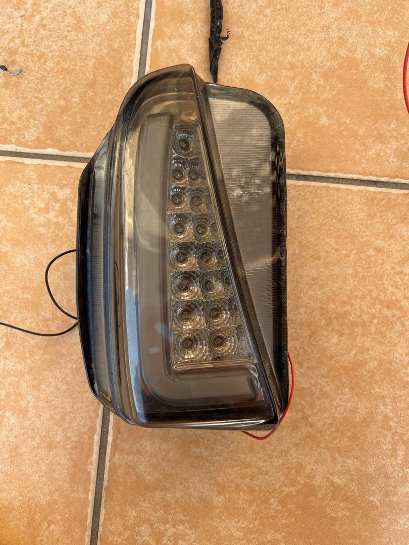 LEDテールランプ スモーク 2個セット