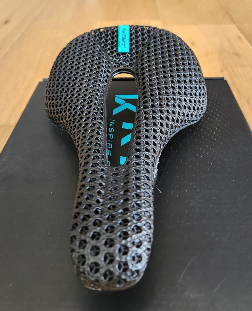 RYET 3Dプリント フルカーボンサドル 140mm②