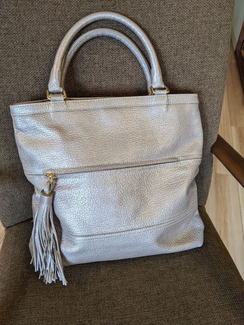 WAKOレザー トートバッグ タッセル付き レディース