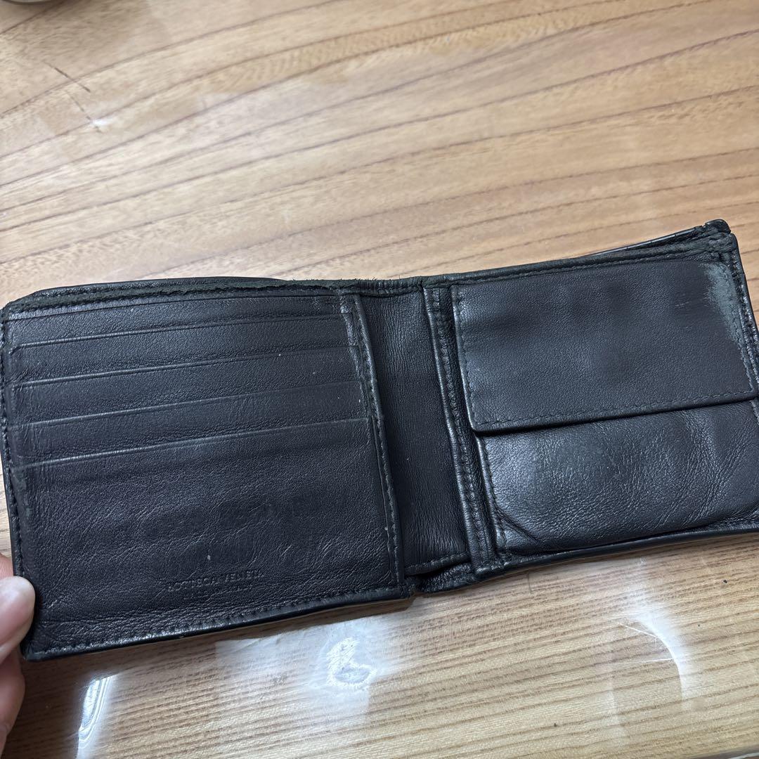 Bottega Veneta 二つ折り財布 赤黒白