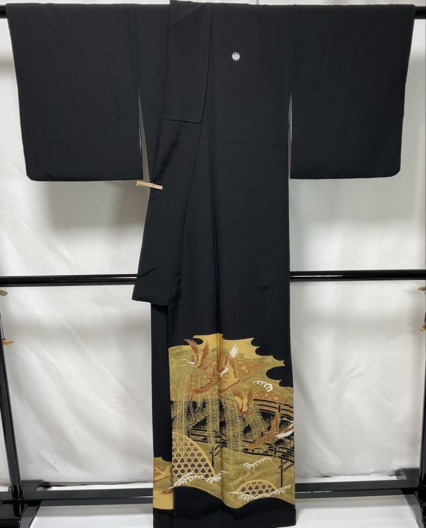 C269正絹　黒留袖　比翼付　五つ紋　金箔　着物