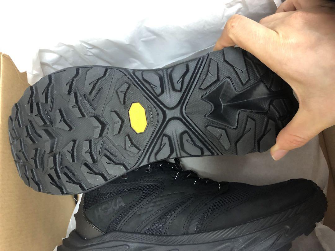 HOKA トレイルランニングシューズ ブラック