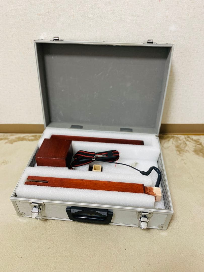 マジック フローティングテーブル ひび割れ修理済み まだまだ使えます