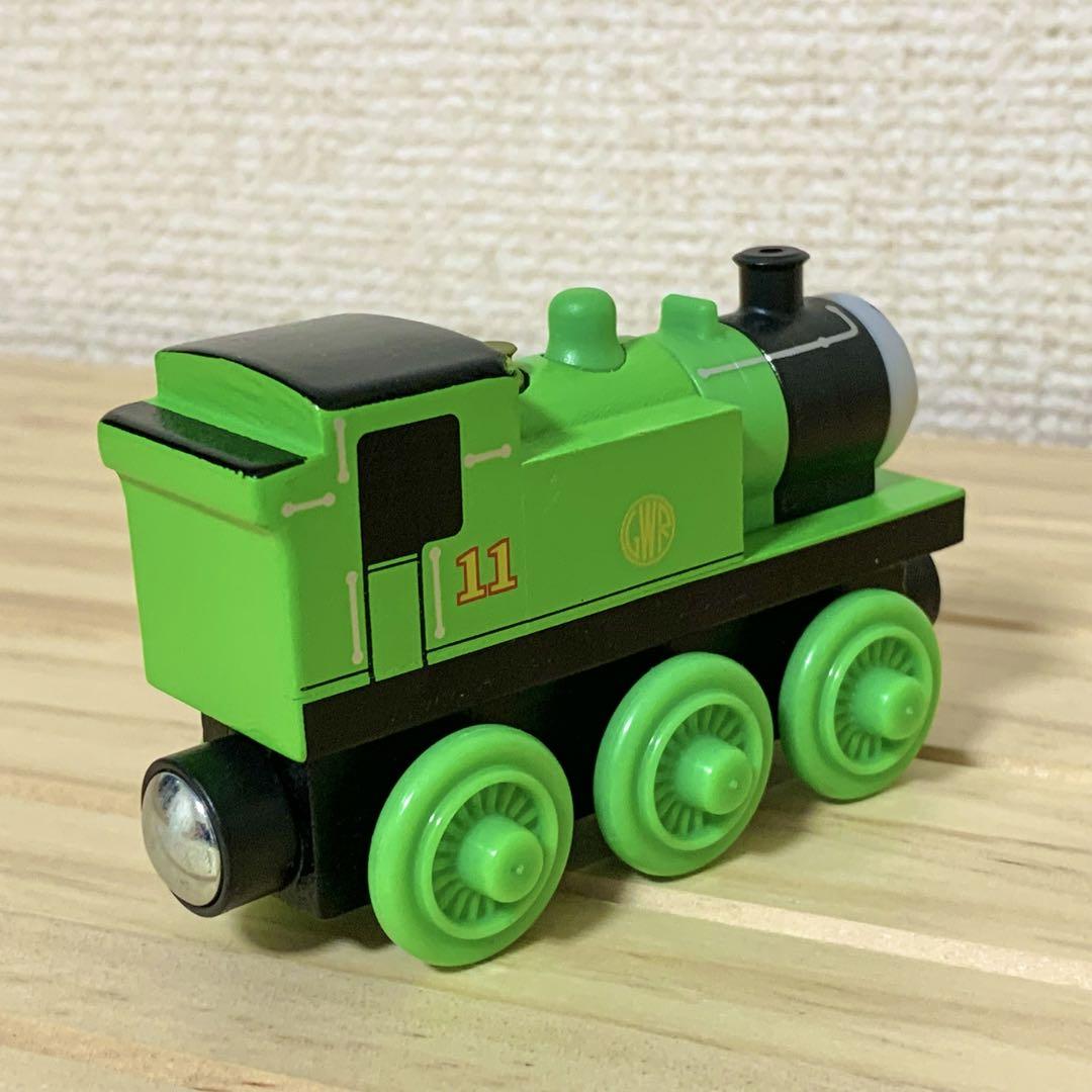 木製トーマス オリバー などセット トーマス 木製 シリーズ オリバー 廃盤‼️ - メルカリ