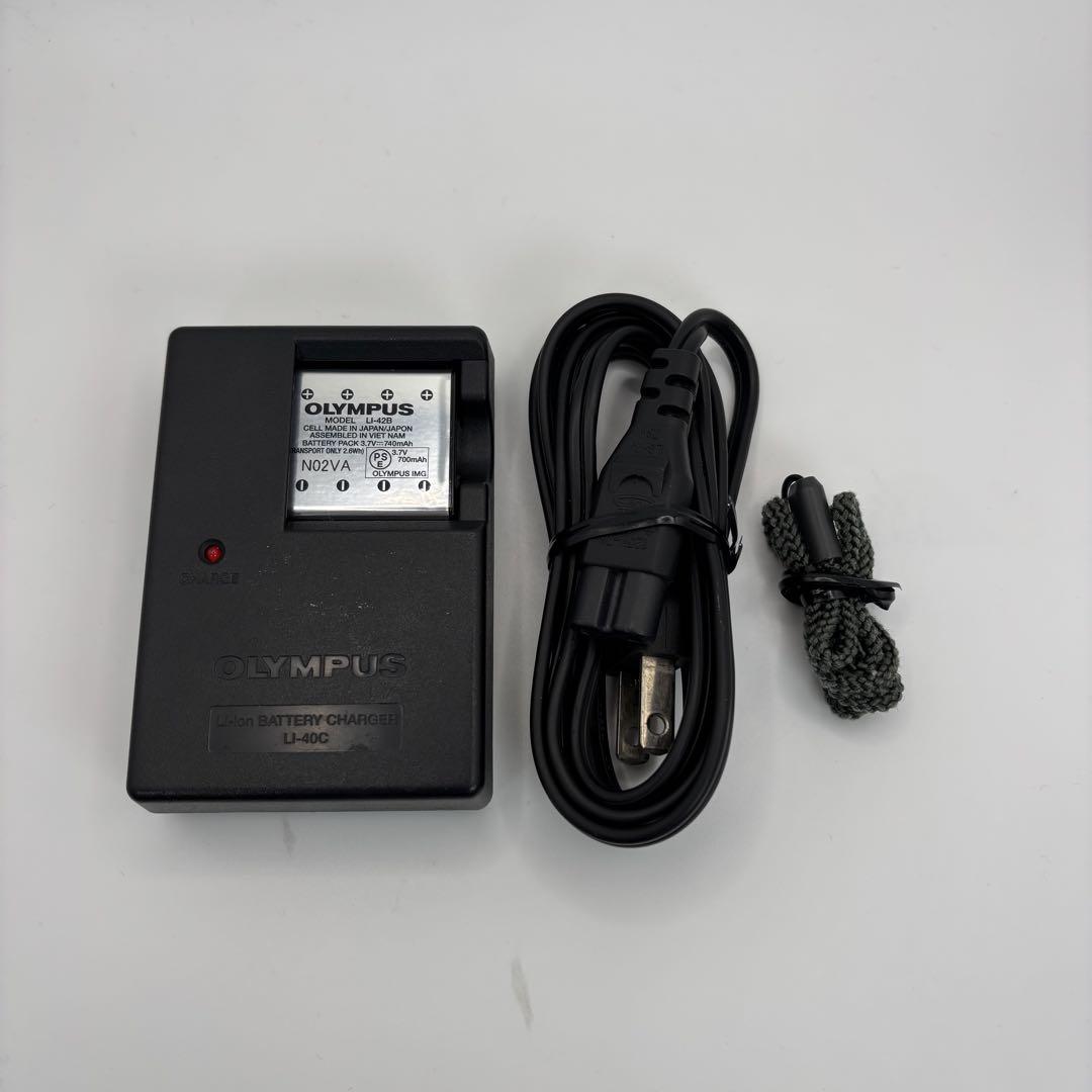 OLYMPUS μ-7050 (ミュー 7050） コンパクトデジカメ